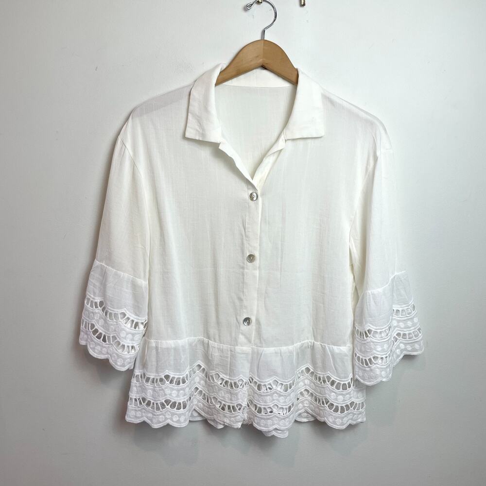 White Rayon Button Up Shirt Open Stitch Crochet Lace Boho Minimalist‎ Flowy Boxy
